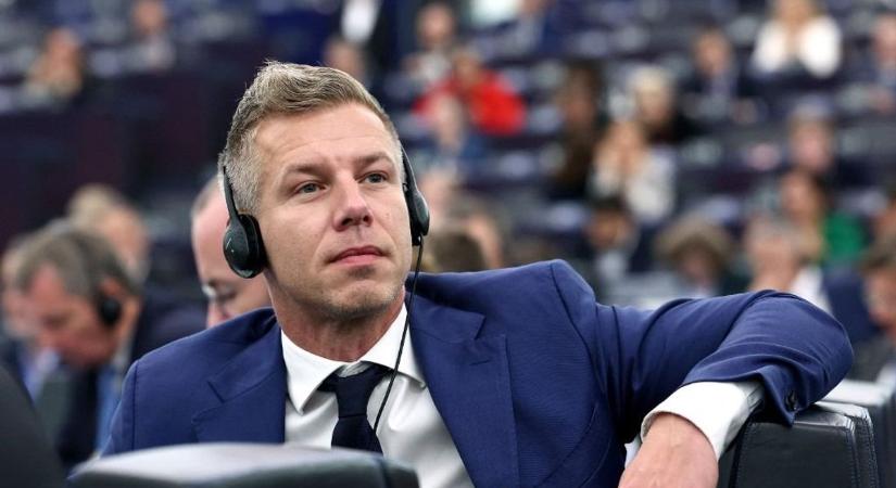 Magyar Péter egy külföldi érdekeket kiszolgáló bábkormányt vezetne