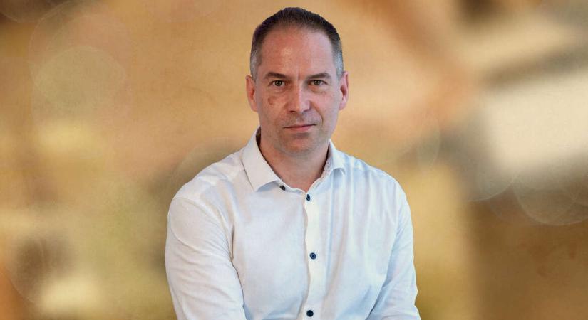 Krekó Péter a Zsolti bácsizásról: „Ha felülünk a törzsi gondolkodásnak, a politika eszközévé válunk”