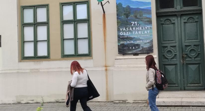 Vasárnap délben nyílik a 71. Vásárhelyi Őszi Tárlat