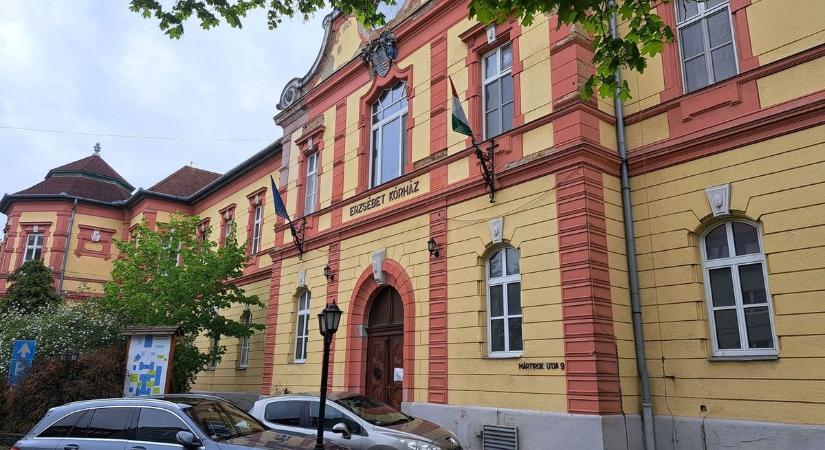 Új lendület a sátoraljaújhelyi Erzsébet Kórházban – emberközpontú szakemberek az osztály élén