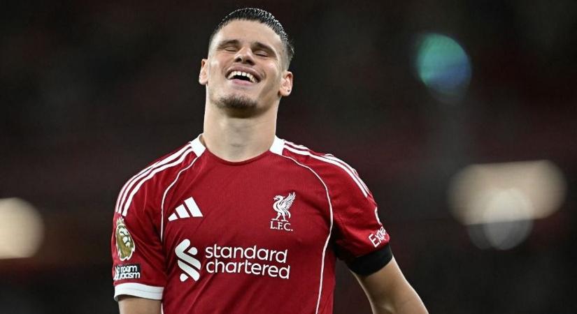Skóciából indítottak támadást a Liverpool magyar válogatott játékosa ellen