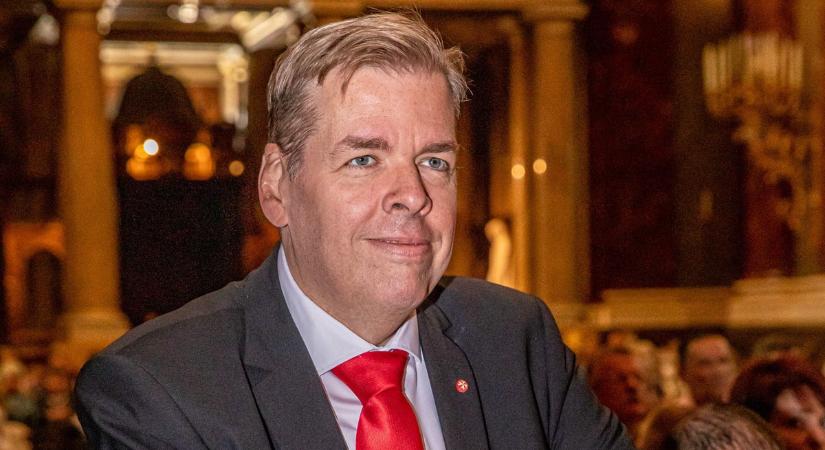 Közleményt adott ki a rendőrség Schmuck Andor halálával kapcsolatban