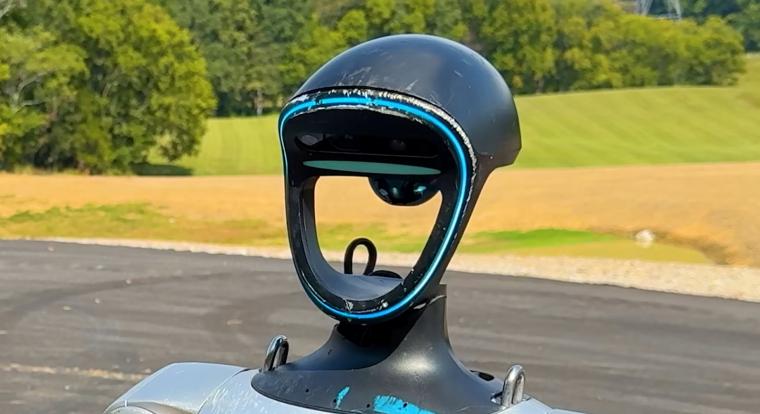 Mennyi szekálást bír el egy 26 milliós robot?