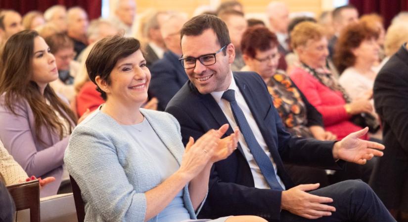 Gőzerővel készül a 2026-os csatára a DK: Ismert arcok és új reménységek szállnak harcba Orbán rendszere ellen