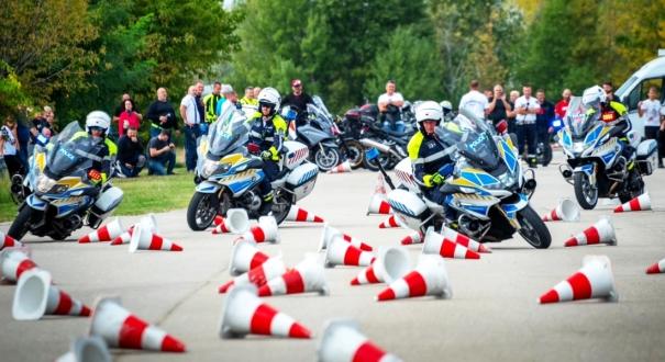 Óriási túljelentkezés a rendőrség motoros képzésein