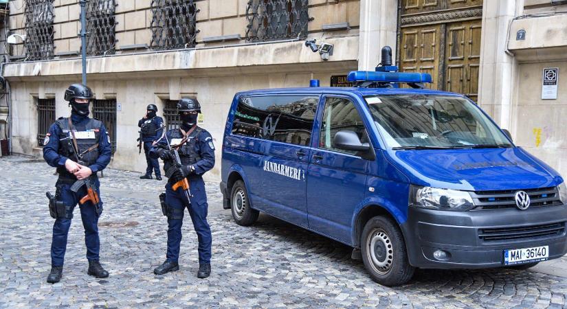 Bolojan: legyen kevesebb rendfenntartó az irodákban, de többen a terepen