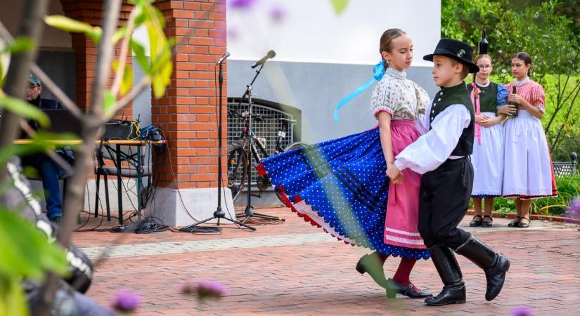 Vidámsággal és őszi hangulattal telt meg a Vénkert