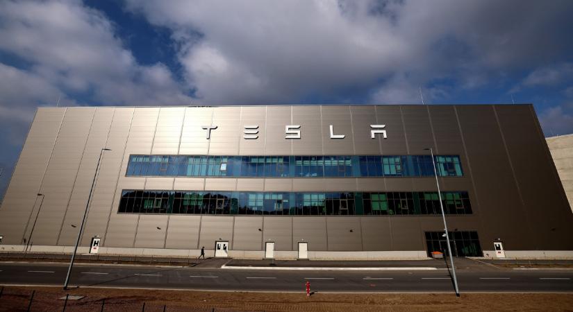 Hihetetlen: ez a Tesla-újdonság megváltoztatja az elektromos autózás szabályait