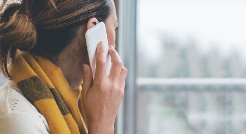 Erről a telefonszámról kapott hívást egy magyar nő, borzalmas ami utána történt