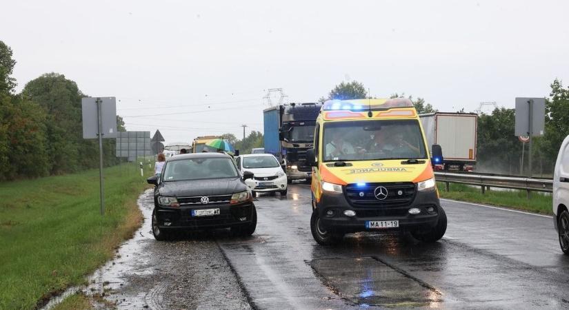 Nem is tudja a legtöbb autós! Jöhet a meglepő és húzós csekk, ha így engeded el a mentőt