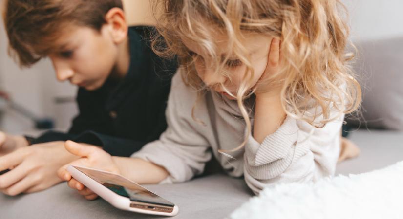 Alattomos csapdává válhat a gyerekek telefonja: ezt mindem szülőnek tudnia kell