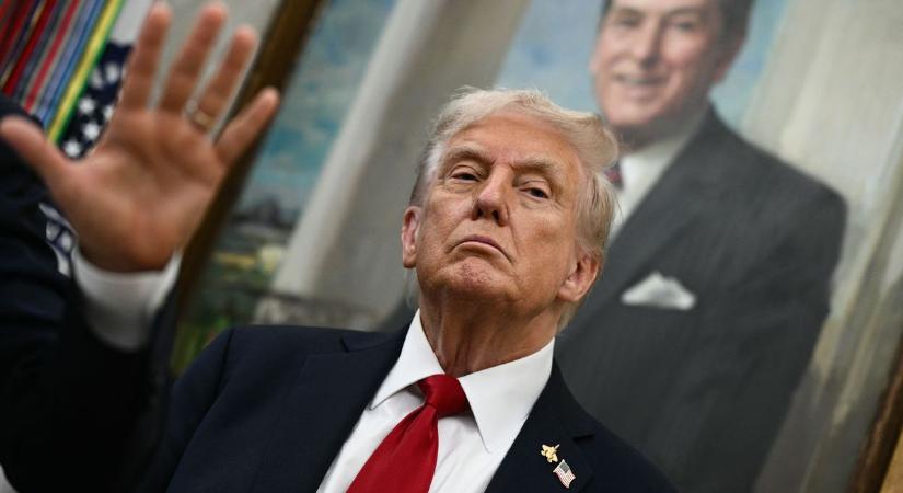 Bejelentette Trump: karnyújtásnyira a béke