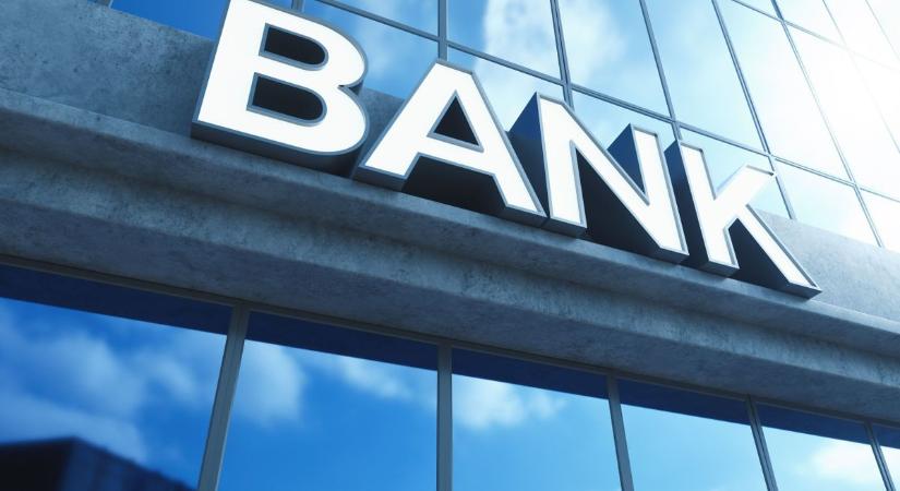 Erre figyelj! Leállás jön, egész délelőtt nem tudsz bankolni