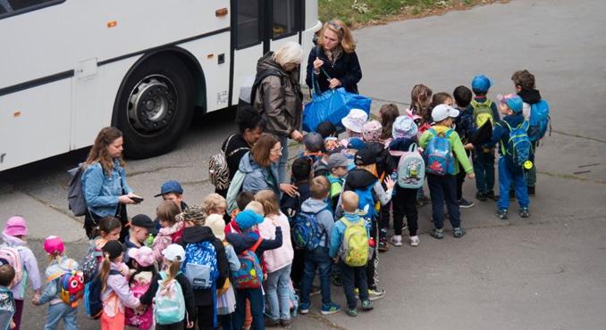 Hiába lenne rá pénz, mégis van olyan tankerület, ahol nem mehetnek busszal kirándulni a diákok