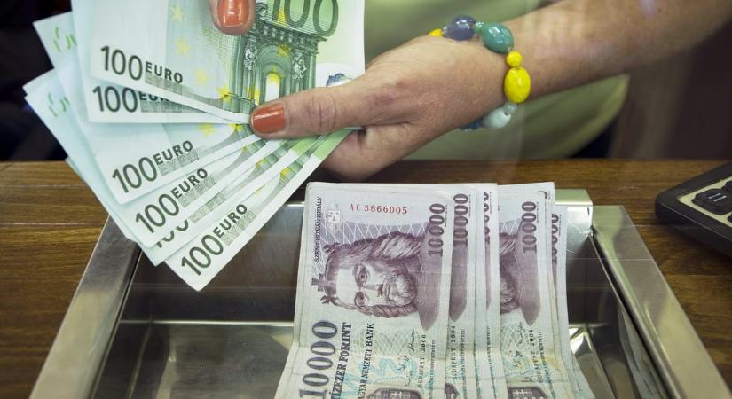 Minimálbér: csak a bolgárokat előzzük és a tervezett jövő évi emelés után se lesz sokkal jobb a helyzet