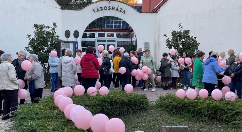 Ismét lesz rózsaszín séta a mellrák elleni küzdelem jegyében