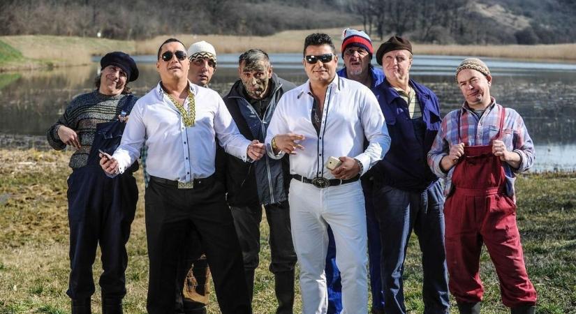 Őszi kavalkád Tolna vármegyében – Irigy Hónaljmirigy és a Groovehouse
