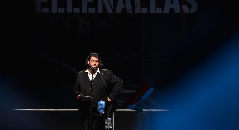 A Zsolti bácsiról beszélő Látó János is beszédet mond Puzsér Róbert vasárnapi tüntetésén