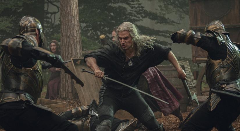 Henry Cavill fotókat osztott meg a Hegylakóra való felkészülésén szenvedett sérülését követő rehabilitációjáról