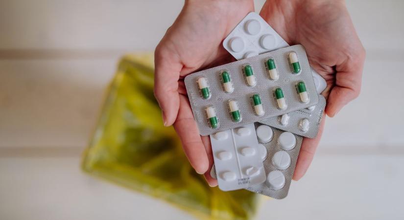 Tele van a lakásod lejárt gyógyszerekkel? Mutatjuk, pontosan mit tegyél velük