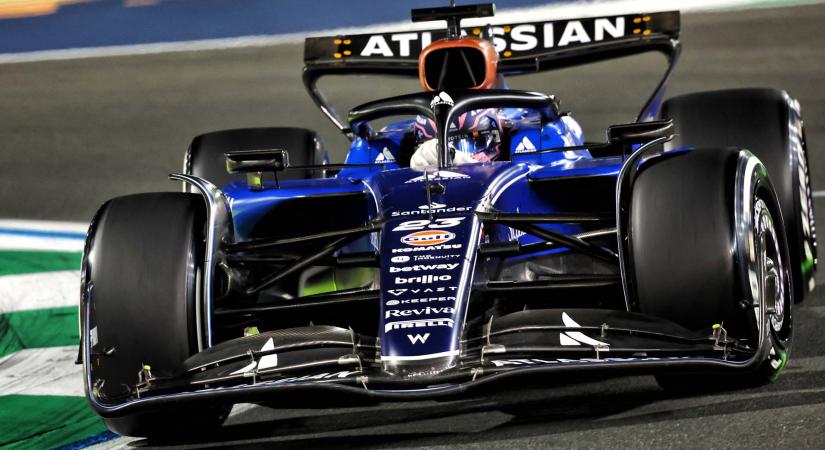 A Williams pilótái egyelőre nem elégedettek Szingapúrban