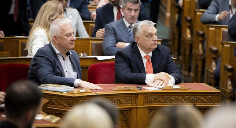 A miniszterelnök szerint nem álhírek vannak, hanem bűncselekmény történt, aminek lesz következménye
