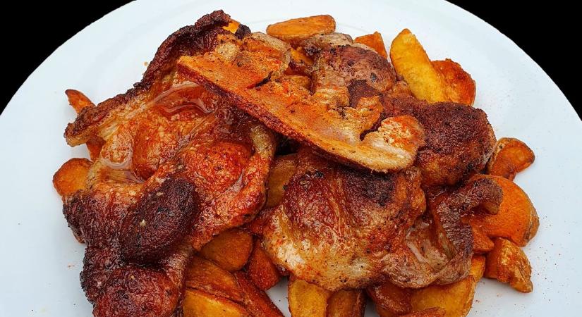 Ropogós krumpli és szalonna taréj: Így készül az igazi cigánypecsenye