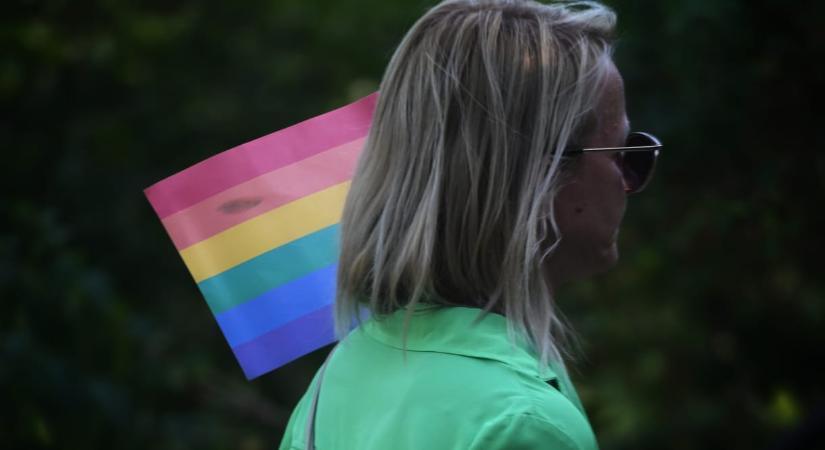 Ellentüntetők akciójával indul az első betiltott pécsi Pride felvonulás