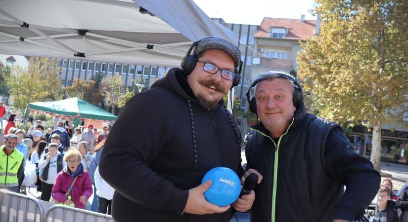 Buli volt a téren, a tízéves rádió kívánságműsorral és játékokkal ünnepelt (galéria, videó)