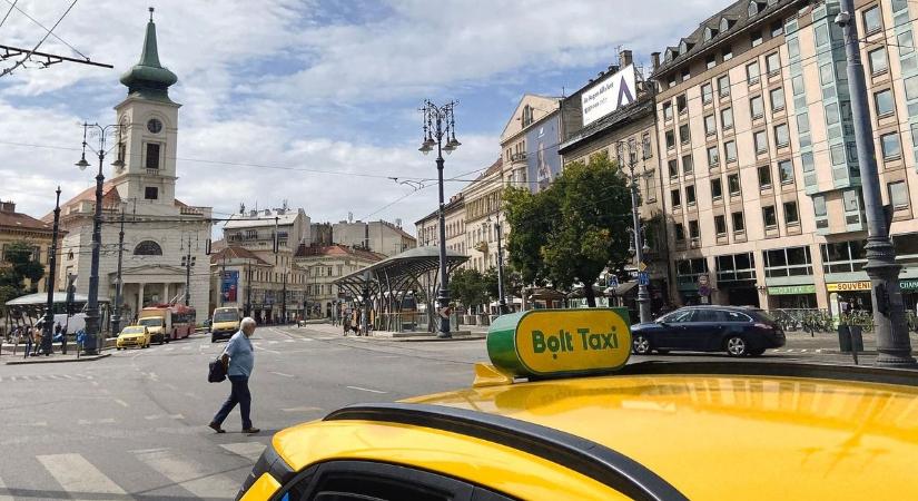 Budapesten taxizik? Lemondási díjat számol fel az egyik társaság, ha meghiúsul a fuvar - erre jobb, ha figyel