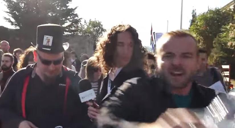 Megtámadták a Kontroll operatőrét a Pécs Pride közben