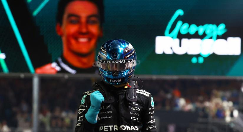 George Russell varázslatos kört futott, övé a pole-pozíció a Szingapúri Nagydíjon