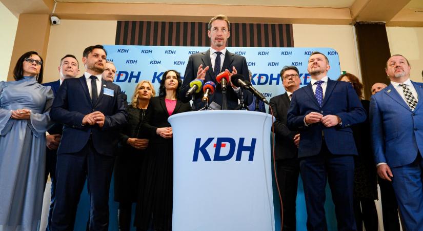 A KDH politikáját szabotáló két képviselő maradhat a kereszténydemokraták frakciójában