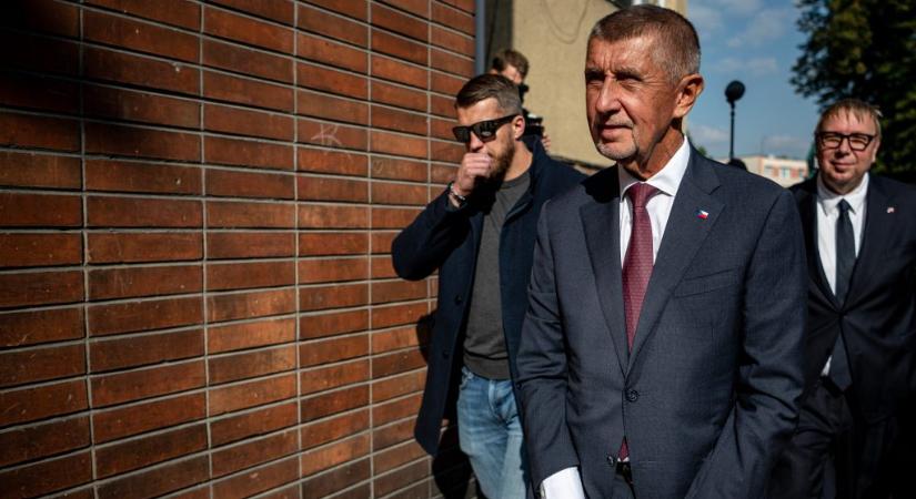 Orbán szövetségesének, Babisnak a pártja nyeri a csehországi választást