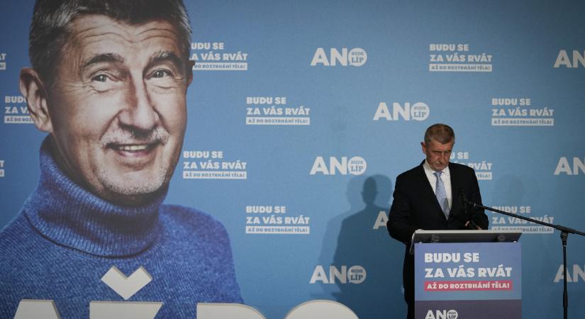 "Behozhatatlan előnnyel" vezet Andrej Babis a cseh választások végeztével