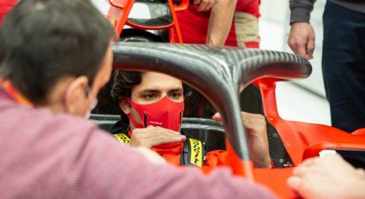 Sainz: Minden este a Ferrarimra gondolva alszom
