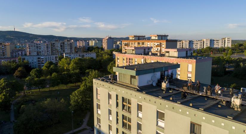 Két tüntetés is volt Pécsett