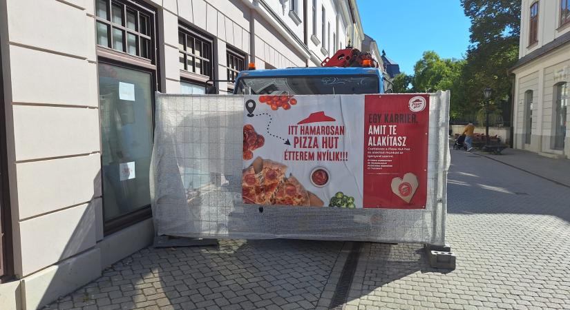 Pizza Hut nyílik az egykori Dobos cukrászda helyén Egerben