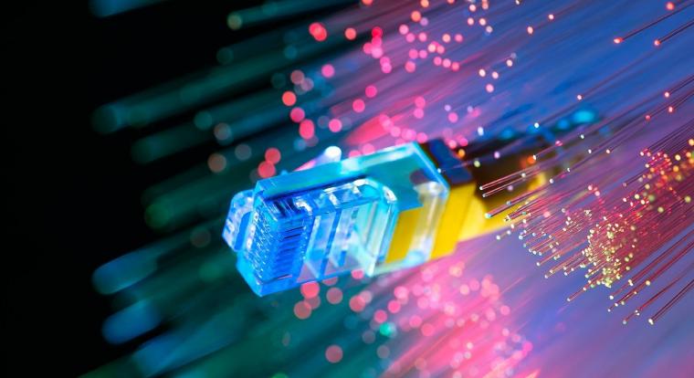 Texasban szó szerint lelőtték az internetet, golyót kapott