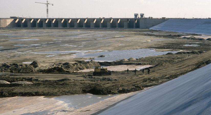 Újabb két vízerőművet építenének a szlovákok Bős fölött a Dunán