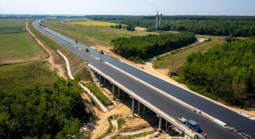 Irány a tenger! Végre megnyílik az M6-os utolsó szakasza, Bács-Kiskun megye is sokat profitálhat