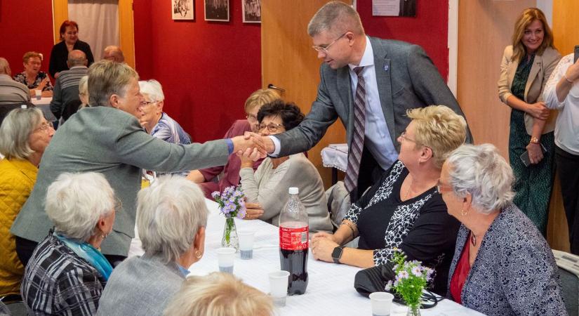 Nemcsak a múlt őrzői - így ünnepelték az idősek világnapját Celldömölkön
