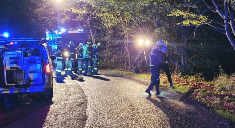 Óriási tragédia: szakadékba zuhant egy autó, ketten meghaltak