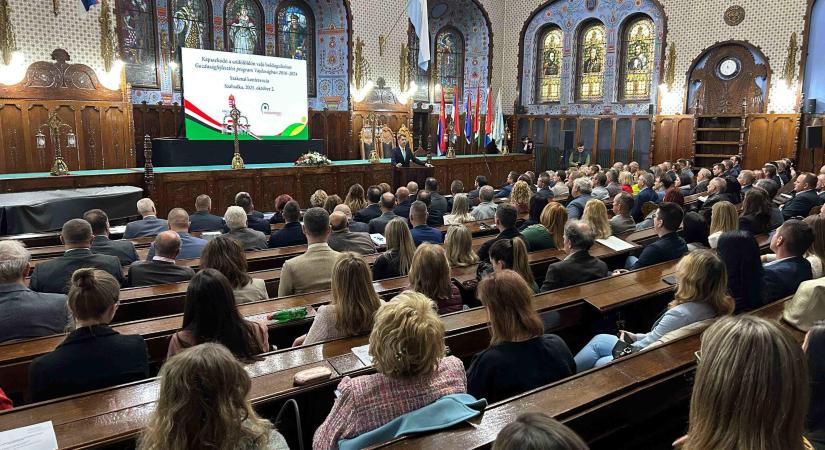 A Prosperitati programja új korszakot nyitott vajdasági magyarok szülőföldön maradásának támogatásában