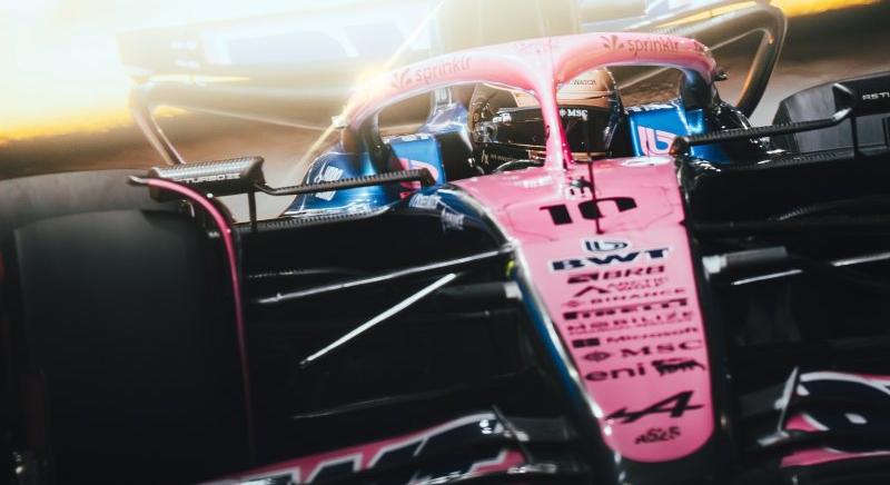 Gasly csak a bokszutcából rajtol Szingapúrban