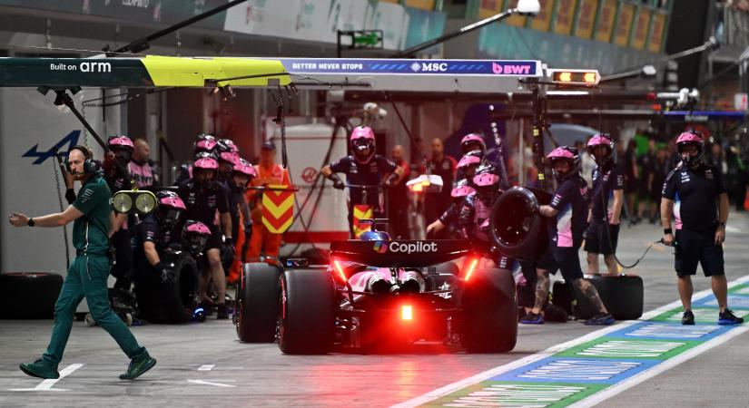 Büntetés a szingapúri F1-es futam előtt