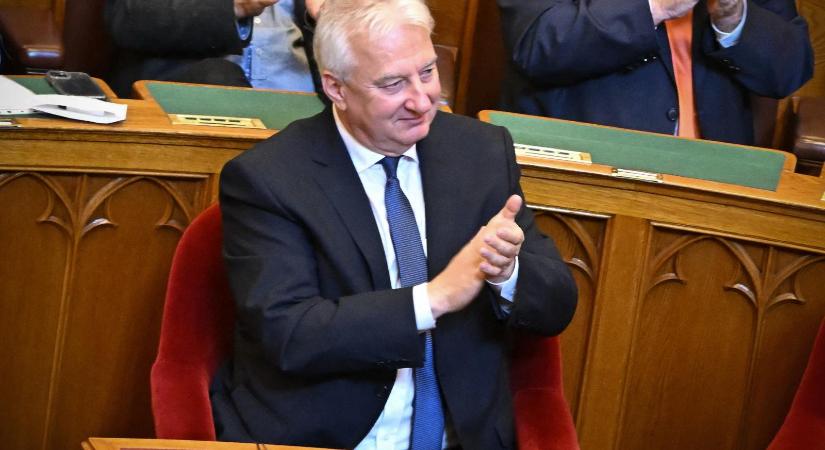 Semjén Zsolt belátta, hogy hibázott, felhívta telefonon a gyermekotthonok iránti érdektelenségét bíráló fideszes politikust