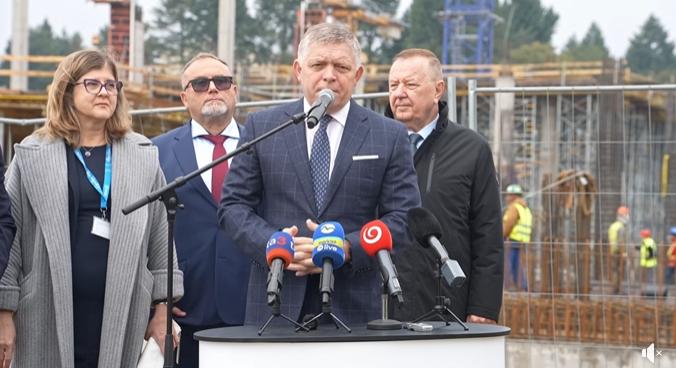 Fico: Ütemterv szerint halad az eperjesi katonai kórház építése
