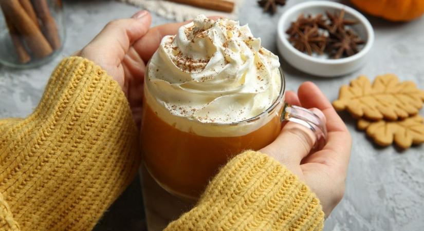 Pumpkin Spice Latte házilag - az ősz legfinomabb italtrendje