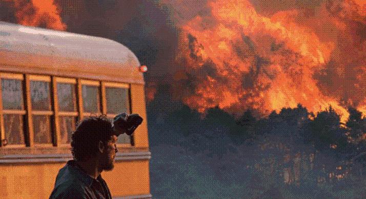 A tragikus kaliforniai tűzben McConeaughey, iskolai drámában Cillian Murphy és egy túlagyalt randevú – Heti premierek a filmajánlónkban